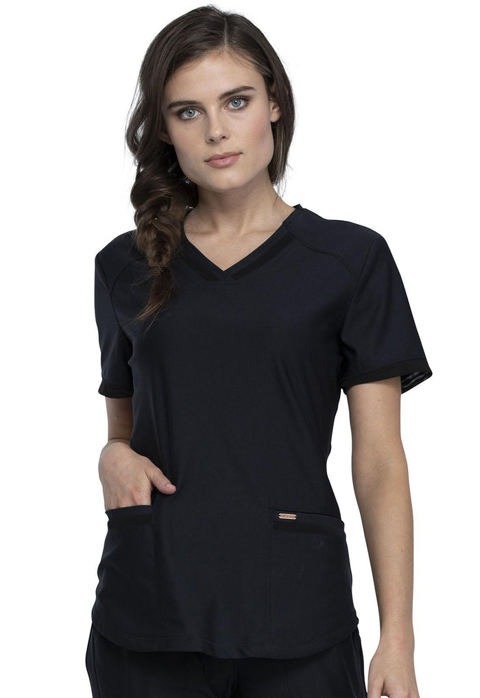 CK840 Cherokee Form V-Neck Top